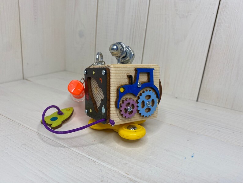 Toddler busy board Activity Baby toy Travel toddler toy Custom Montessori Busy toy cube Fie motor skills Toddler Fidget toy Sensory board