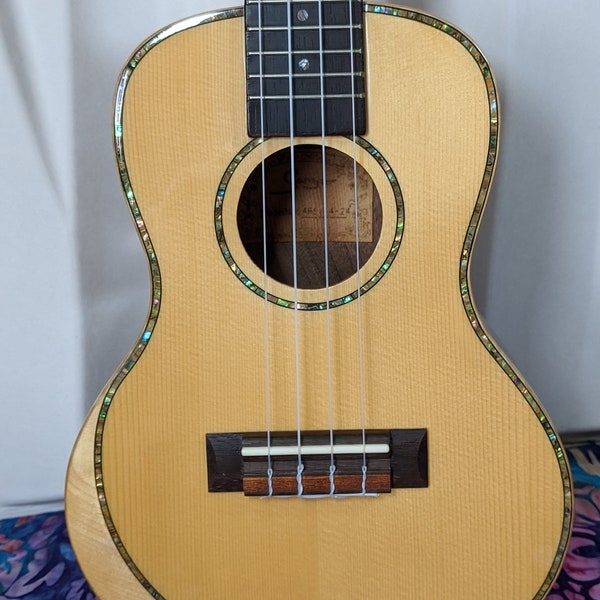 Solid Spruce Concert Ukulele w/Koa Back & Sides -Professionally Setup!