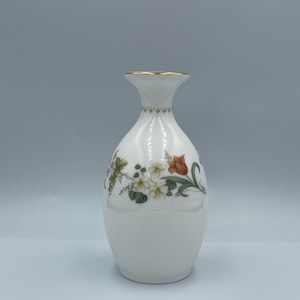 Wedgwood, Mirabelle, bud vase