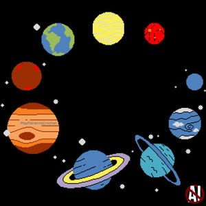 Peut inclure: Une illustration en pixel art du système solaire disposée en cercle sur un fond noir. Le motif présente diverses planètes dont la Terre, Mars, Jupiter et Saturne avec ses anneaux, ainsi que de petites étoiles blanches et le texte PopPatternsCrochet.