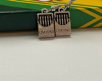 Pendientes de caja de crayones: regalo para maestros y artistas