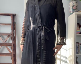 Size M | 90s Vintage Sheer Kimono Robe and Tie with Embroidered Floral Cuffs
