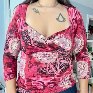 1990s Vintage Susan Lawrence Blouse with Asian inspired Floral design | Size L