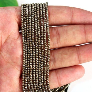 Perles rondelles à facettes en pyrite naturelle, perles à facettes en pyrite de 2 mm, perles rondelles en pyrite, perles en pyrite AAA+, perles à facettes, taille de pyrite 2 mm