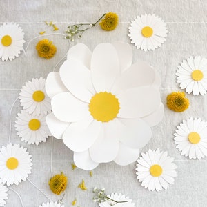 Margherita di carta gigante - Margherita di carta - Decorazione primaverile - Decorazione per feste - Baby shower - Fiore di carta - Margherita - Tea party - Festa della mamma