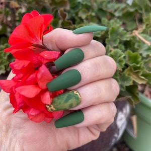 New Green Marble Accent Press On Nails image 1