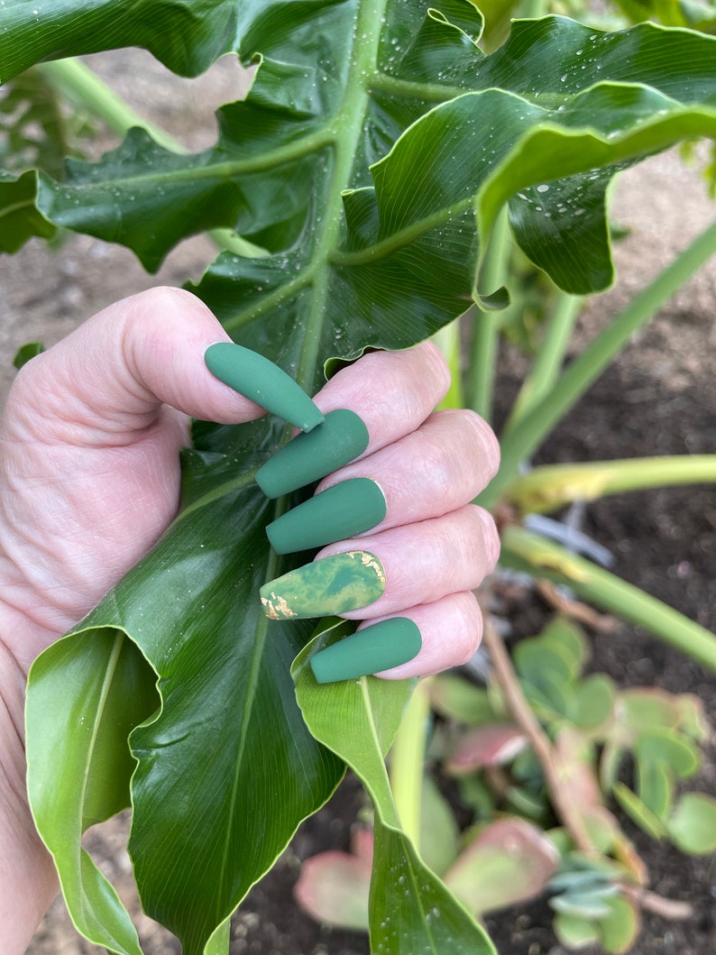 New Green Marble Accent Press On Nails image 3