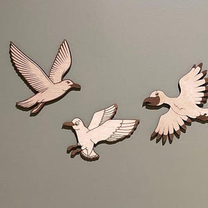 Set of 3 Wood Seagull Silhouette cutout shapes - Wood seagull wall decor - Flying Seagull - Wall hanging - 3D Wall art.