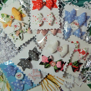 2er-Pack - Handgemachte Papierschleifen - Verzierungen/Scrapbooking/Papierhandwerk/Junk-Journal/Kartenherstellung/Happy Mail