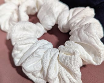Wedding Keepsake Scrunchies, Wedding Dress Scrunchie, Bridal Shower Gift made from Wedding Gown, Wedding Dress Scraps Scrunchies, Bride Gift