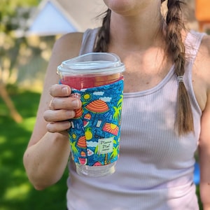 Summertime Drink Cozy, Blue Beach Day Iced Coffee Sleeve, Coffee Cozie, Iced Coffee Cozy, Mama Gift, Gift for Coffee Lover, Summer Mom gift