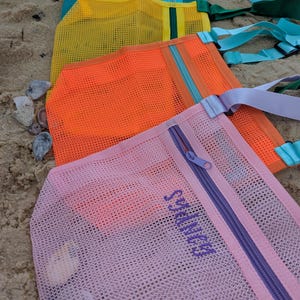 Embroidered Mesh Seashell Collecting Bags for the beach, Kid&#39;s adjustable shell collecting beach bag