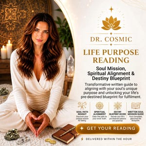 Puede incluir: Un anuncio digital para Dr. Cosmic Life Purpose Reading con texto sobre la misión del alma, alineación espiritual y plan del destino. El gráfico incluye un icono de loto, un botón dorado con la etiqueta Get Your Reading e iconos para el camino del alma, alineación espiritual, decodificación del plan y una guía escrita.