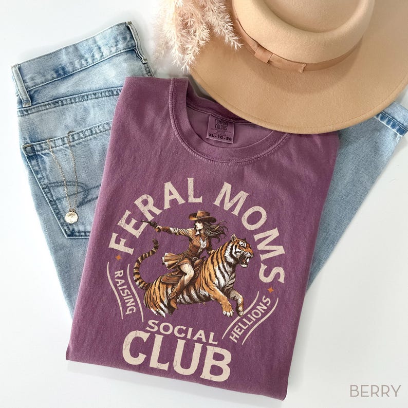Camiseta "Fal Mom" de Comfort Colors® para el Día de la Madre - Regalo para mamá - Camiseta divertida "Vida de mamá" - Regalo para mamá primeriza - Camiseta "Maternidad" imagen 5