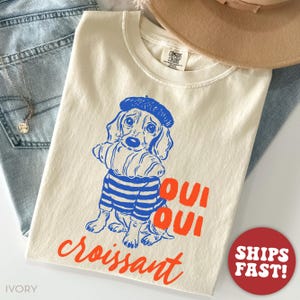 Chemise Paris Comfort Colors®, chemise drôle de chien, cadeau pour amateur de nourriture, chemise pour gastronome, chemise de voyage Ivory