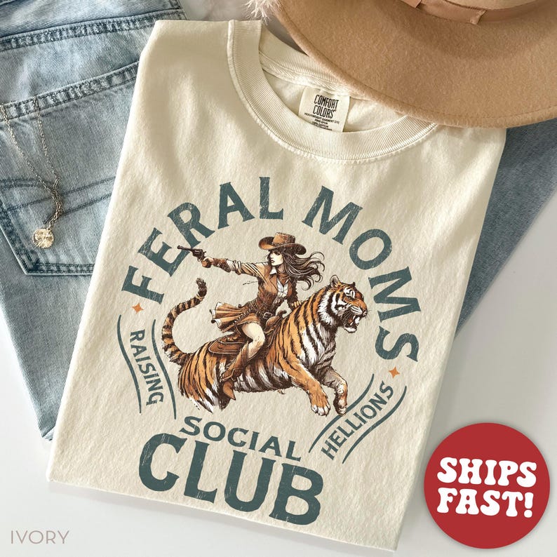 Camiseta "Fal Mom" de Comfort Colors® para el Día de la Madre - Regalo para mamá - Camiseta divertida "Vida de mamá" - Regalo para mamá primeriza - Camiseta "Maternidad" Ivory