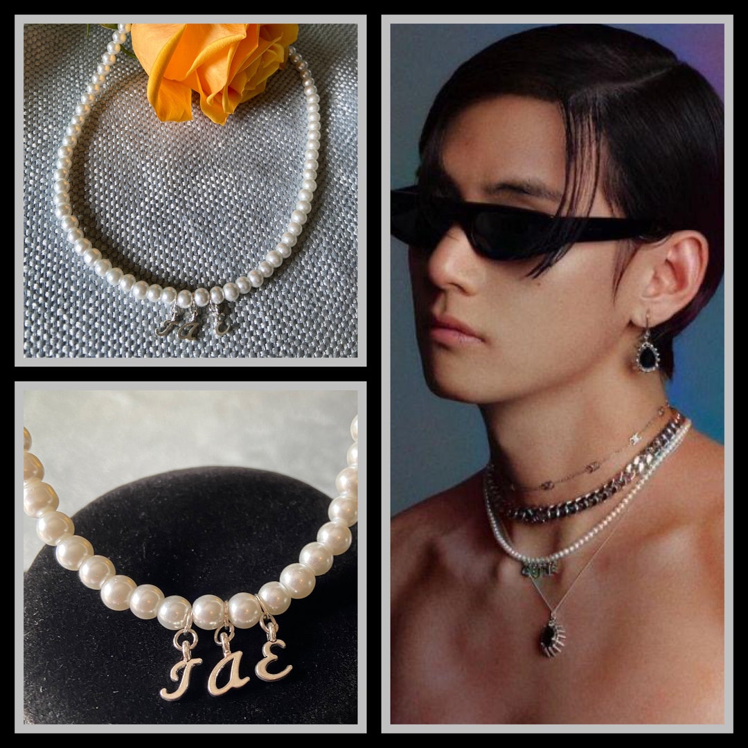 BLACKPURPLE☆BTS Vさん着用☆SMILE & PEARL NECKLACE Bts V Necklace Taehyung Necklace Smiley Face Necklace/ White