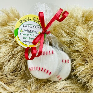 Baseball Bath Bomb gift set - Homemade sports Bath Fizzies for baseball players, teams and moms - Customized Team Tag