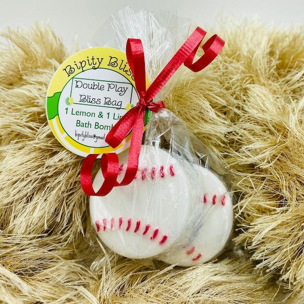 Baseball Bath Bomb gift set - Homemade sports Bath Fizzies for baseball players, teams and moms - Customized Team Tag