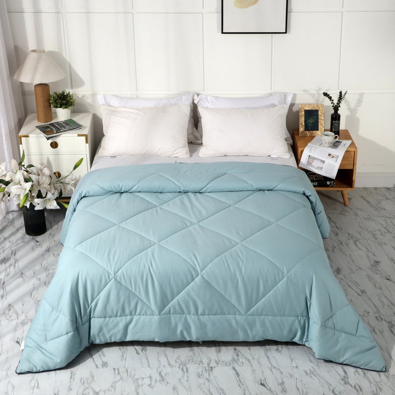 LEISURELY COLLECTION All Season 100% Cotton Quilted Comforter Soft Breathable Fluffy Blue