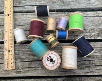 Lot of 12 vintage thread spools, 6 larger and 6 smaller