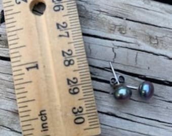 Purple Pearl Stud Earrings