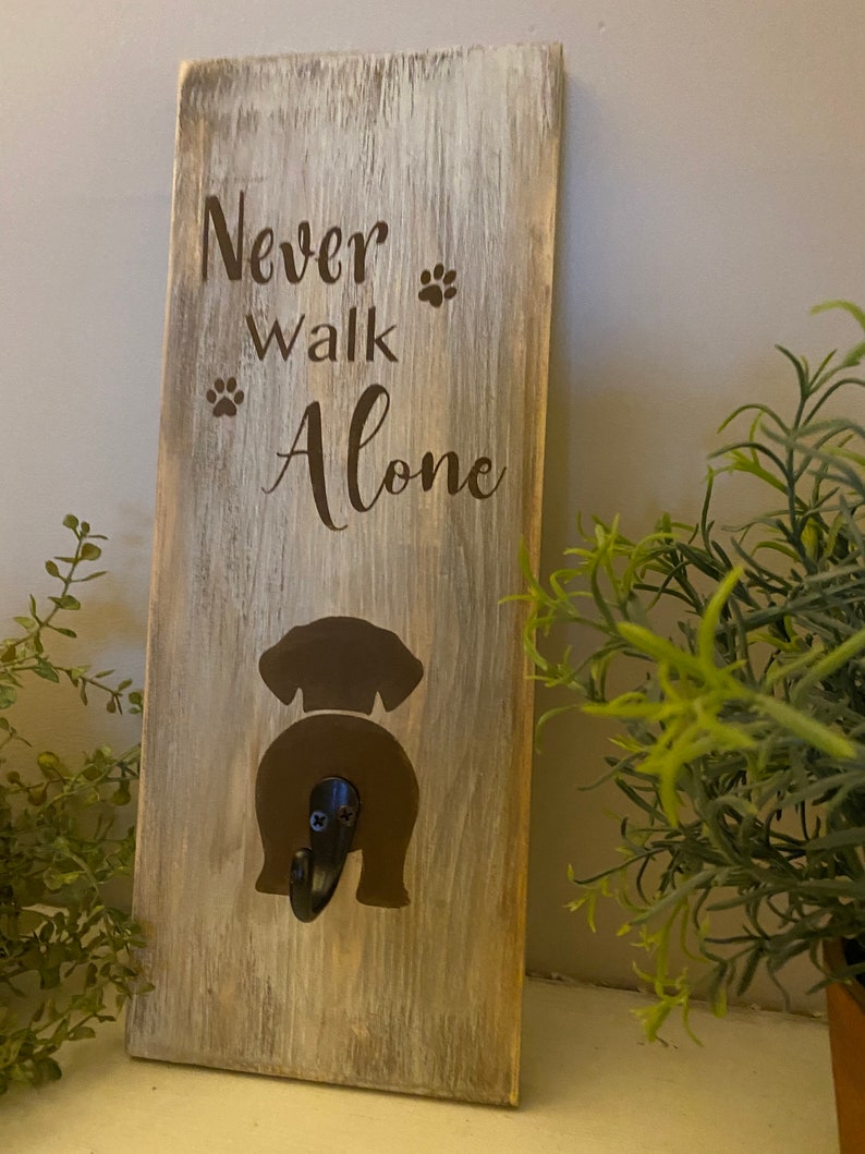 Pet Entryway Hanging Sign Wooden Sign Home Decor Dog Sign with Hook