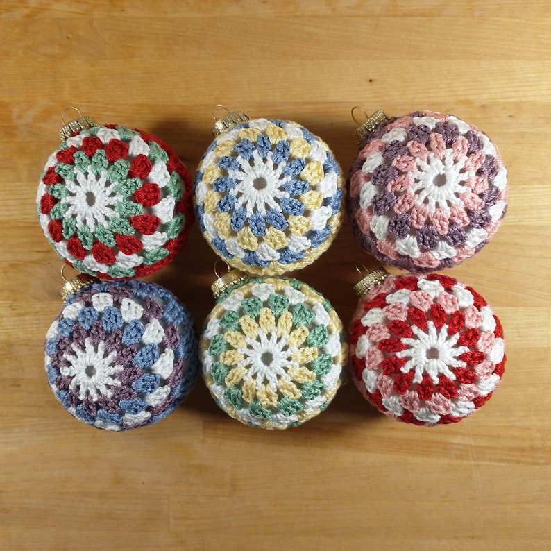 Crochet Pattern: Granny Christmas Bauble Ornament Ball image 4