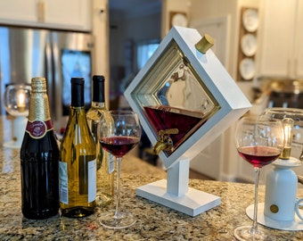 Wine Decanter , Drink dispenser, Beverage Dispensers, glass block design.