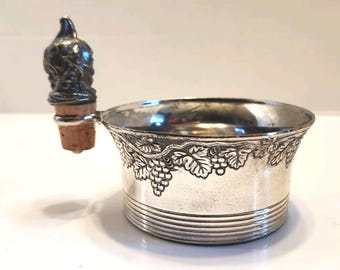 Portabotellas de vino vintage plateado con corcho y hojas de parra de Japón