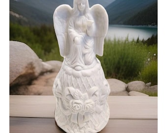Anioł porcelanowy Celestial Spirits z lat 90. i dzwonek z różami Amgel klęczący z ręką