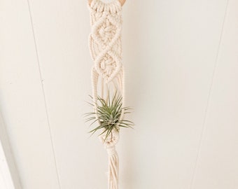 ARWEN - Handmade Macrame Boho Air Plant Hanger