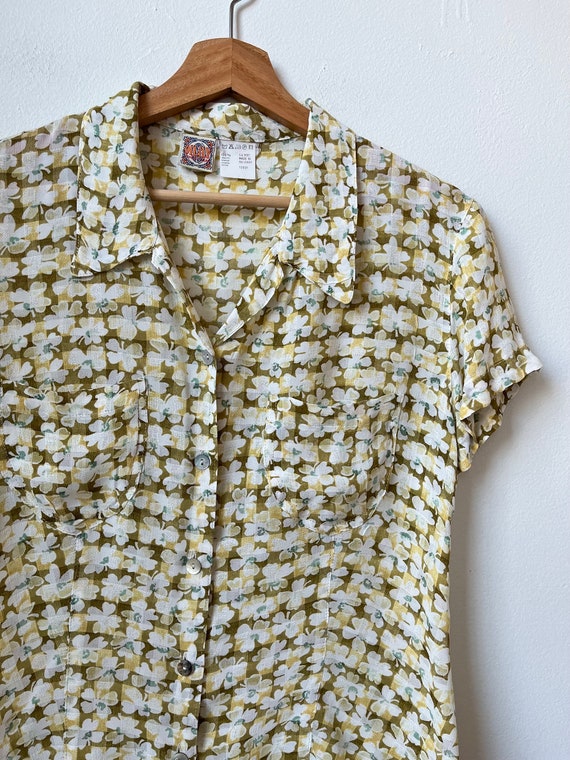 Vintage 90s floral gingham button down collared sh