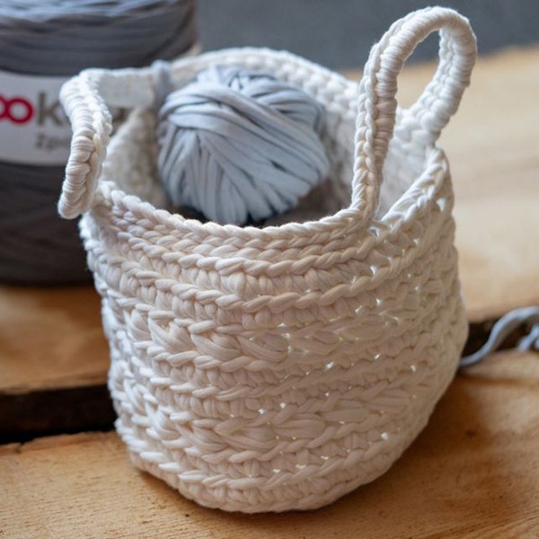 Hoooked, CROCHET BASKET, panier de rangement, blanc, panier avec poignée, kit de crochet avec instructions de crochet multilingues, crochet, Zpagetti