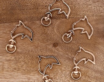KEYCHAIN DOLPHIN, gold, cloverleaf-shaped carabiner, lucky charm, gift idea, pendant for keys, bag pendant