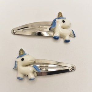 Silver girl&#39;s unicorn hair clips - blue