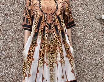 Vestido con estampado de leopardo • Vestido con estampado blanco • Colores a elegir • Vestido con estampado africano • Regalo para ella • Tallas grandes • ComfortaWear