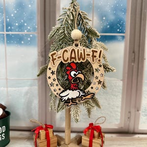 Umorismo per adulti F-Caw-F - Divertente ornamento natalizio a forma di pollo