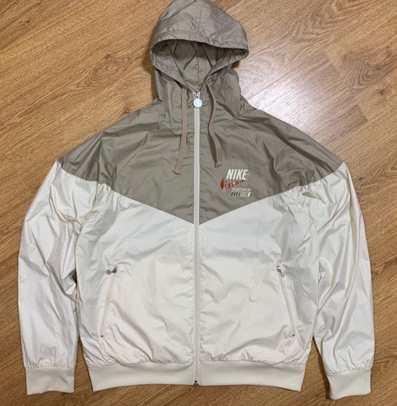 Mens Nike Vintage Classic Windrunner Jacket Size M