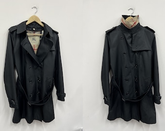 Burberry Vintage Trench Coat 1990s | Black Nova Check Raincoat