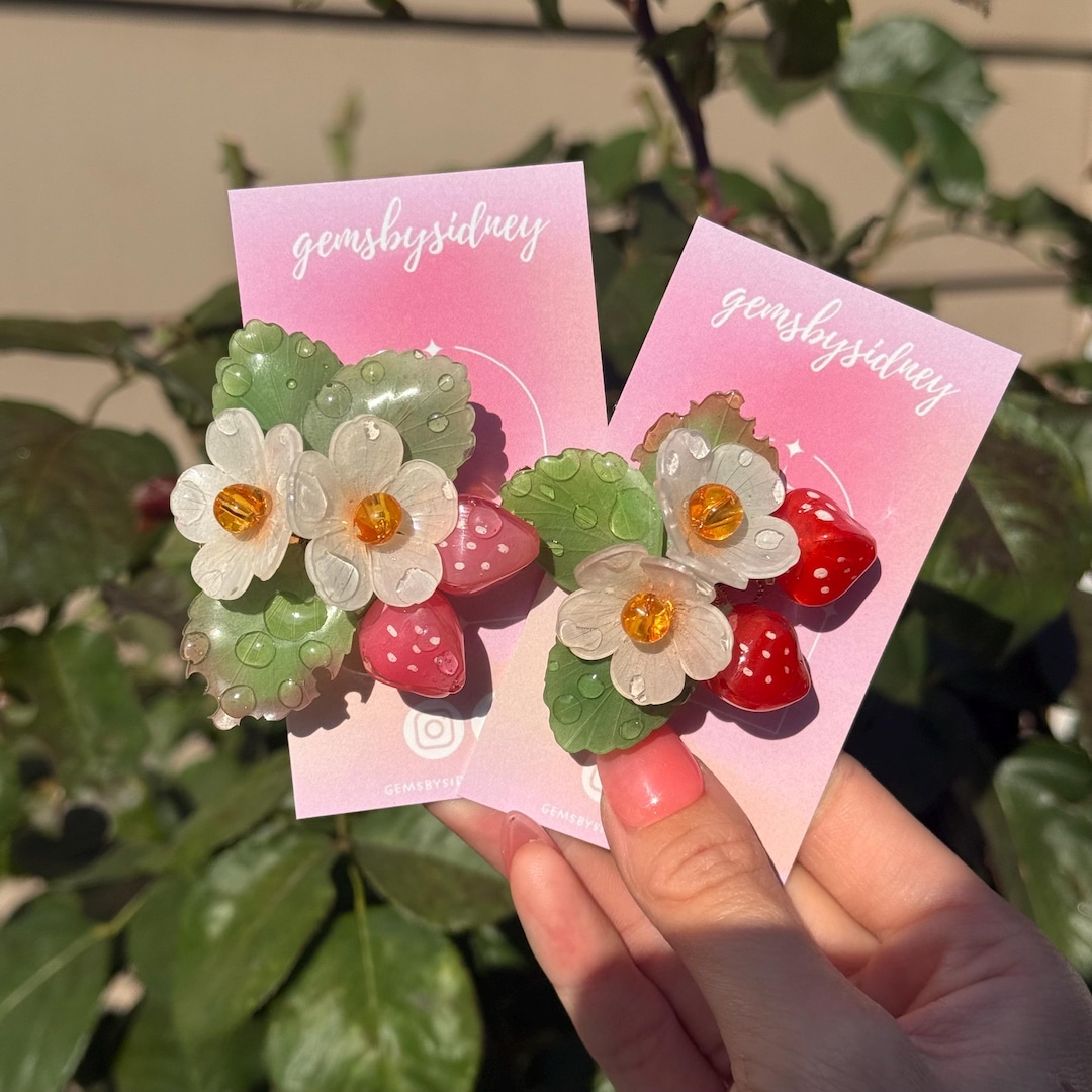 Handmade Strawberry Hair Clip | Cottagecore Alligator Clip - Etsy