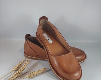 ARTISAN Pumps, Eden Footwear, Made in South Africa, Ladies, Genuine Leather, Cognac