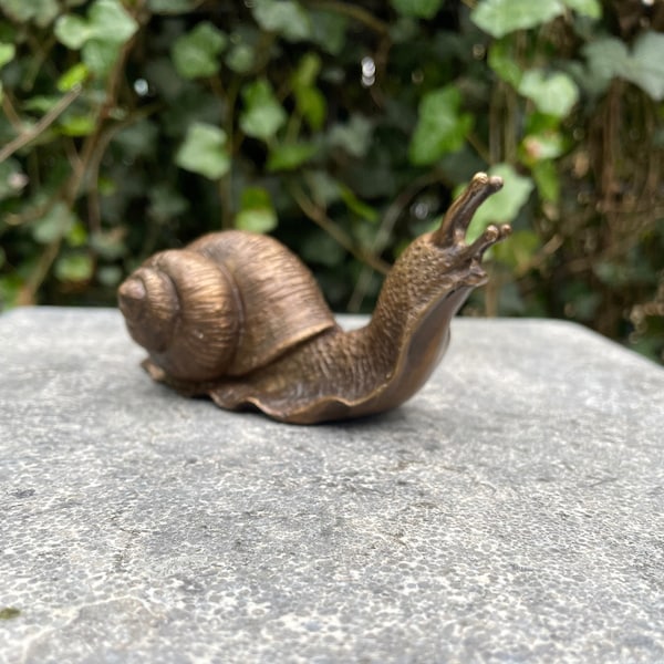 Bronzeschnecke - Gartenstatue - Gartendekoration - Büro - 6x5x11cm - 0,9 kg