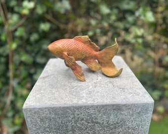 Bronze Goldfish Fountain - Garden Statue - Garden Decoration - Pond - 11x8x18cm - 0.9Kg