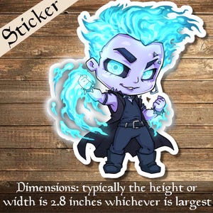 Puede incluir: Una pegatina con un personaje de dibujos animados con llamas y pelo azul. El personaje lleva un atuendo negro con capa. La pegatina mide aproximadamente 7,1 cm de alto o ancho. La palabra "Sticker" está en la parte superior.