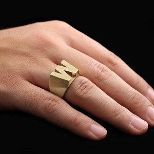 925 Anillo de letras de plata esterlina, Anillo de letras W, Anillo inicial de la A a la Z, Anillo de tipo de alfabeto de plata, Anillo de letras de plata Alfabeto en negrita, Anillo de alfabeto