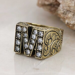 Anillo de letras M de plata, Anillo del alfabeto M, Anillo inicial de la A a la Z, Anillo de tipo del alfabeto de plata, Anillo de la letra de plata Alfabeto en negrita Anillo celta