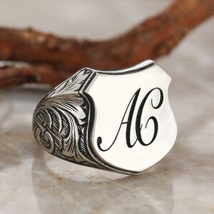 Anillo de letras de plata esterlina 925, anillo de sello personalizado, anillo inicial de la A a la Z, anillo del alfabeto del monograma de plata, anillo de letras de diseño celta de plata