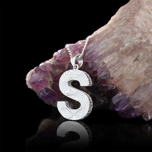 Colgante de letra S de plata esterlina, colgante de letra de plata de diseño personalizado, collar tipo alfabeto de plata, collar de letras de plata alfabeto en negrita,