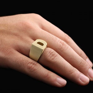 Anillo de letras de plata esterlina 925, anillo de letras D, anillo inicial de la A a la Z, anillo de tipo de alfabeto de plata, anillo de letras de plata alfabeto en negrita, anillo de alfabeto